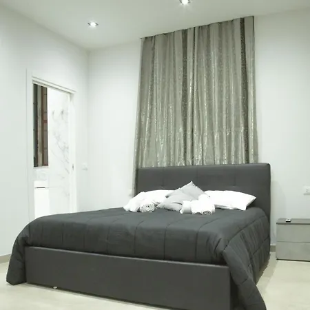 Le Del Corso Italia 4*